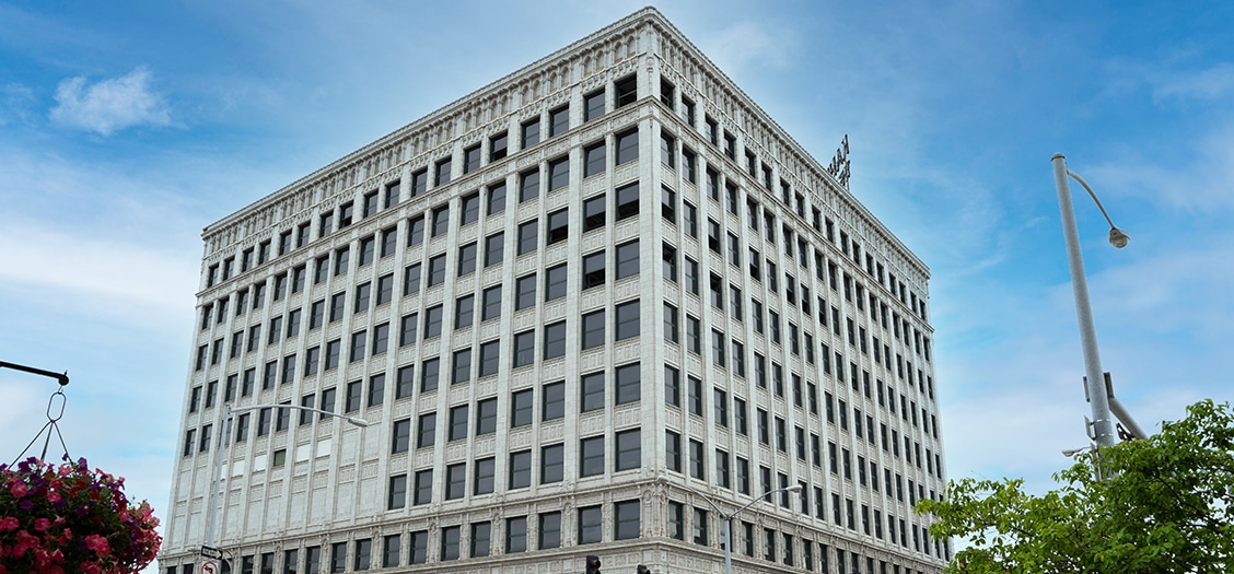 Image of Kahl Building - Davenport, IA